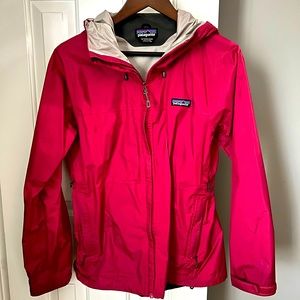 Patagonia Women’s Torrentshell 2.5L Jacket-Medium